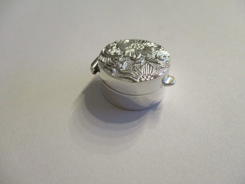 Sterling silver pill - box, round